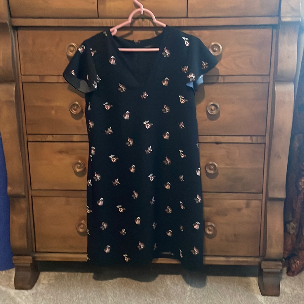 Ann Taylor shift dress